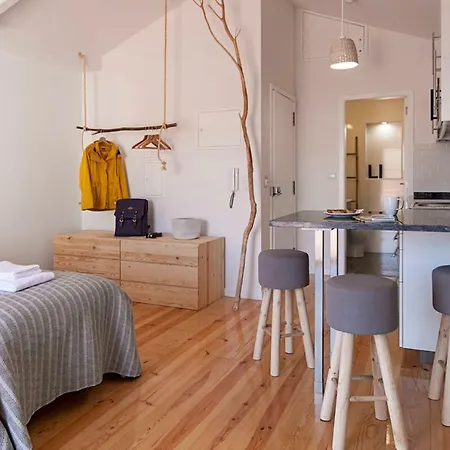 Bairro Alto Studio Apartments - By Lu Holidays-2